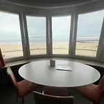 Residence Paris Seaview Zeezicht Vue Mer